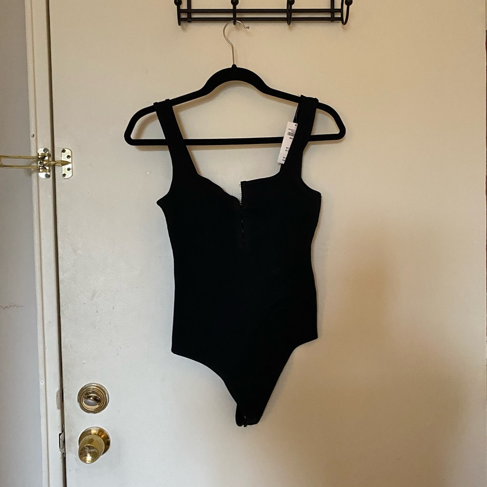 NWT! Abercrombie and Fitch bodysuit black size medium